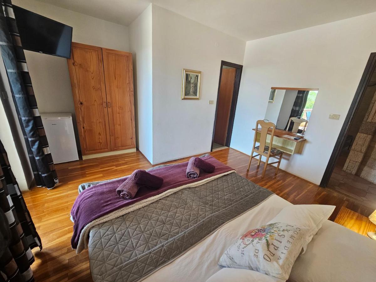 Apartments & Rooms Gaspar Ρόβινι Εξωτερικό φωτογραφία