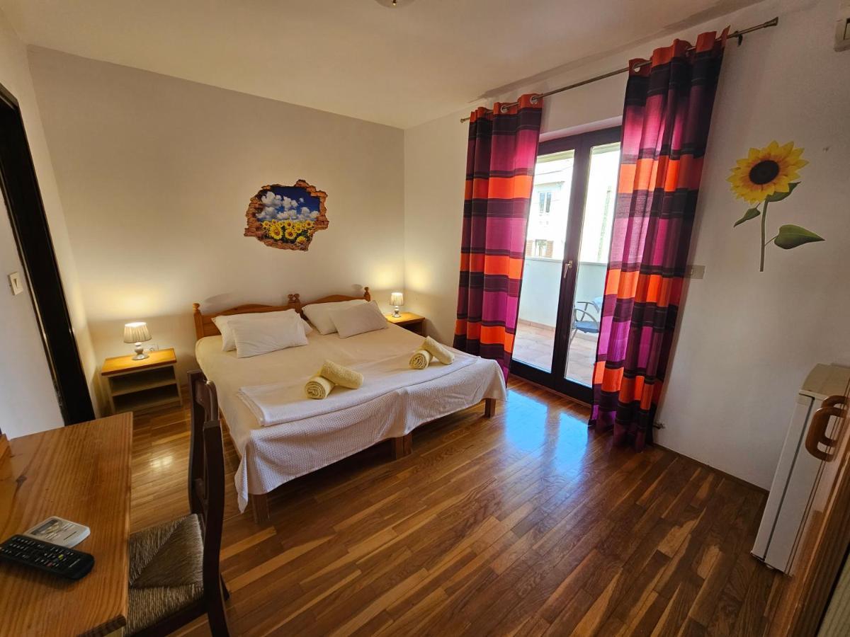 Apartments & Rooms Gaspar Ρόβινι Εξωτερικό φωτογραφία