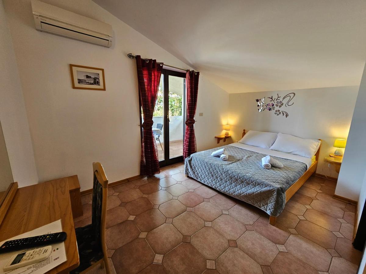 Apartments & Rooms Gaspar Ρόβινι Εξωτερικό φωτογραφία