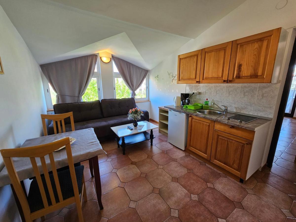 Apartments & Rooms Gaspar Ρόβινι Εξωτερικό φωτογραφία