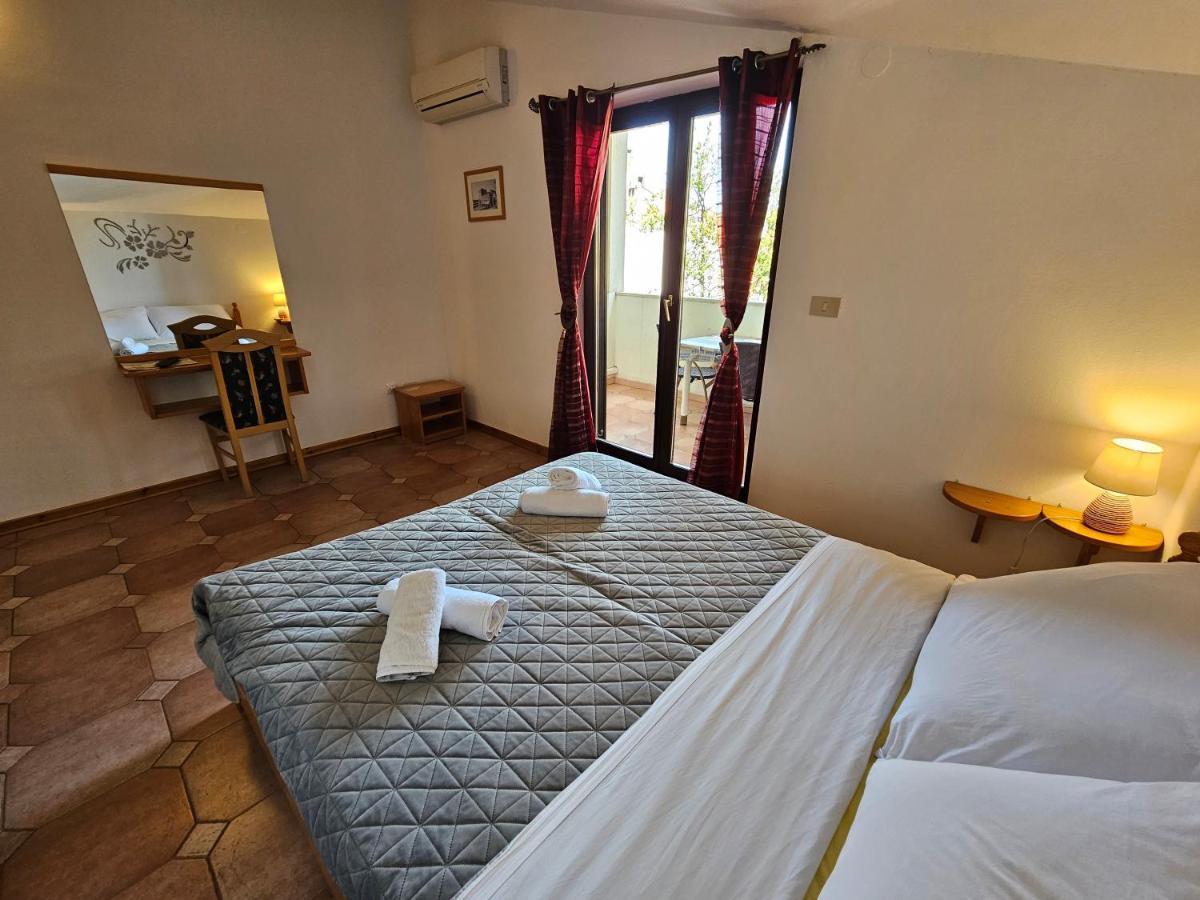 Apartments & Rooms Gaspar Ρόβινι Εξωτερικό φωτογραφία